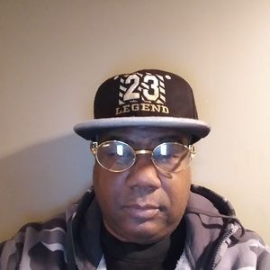 Meet your Posher, Ronald